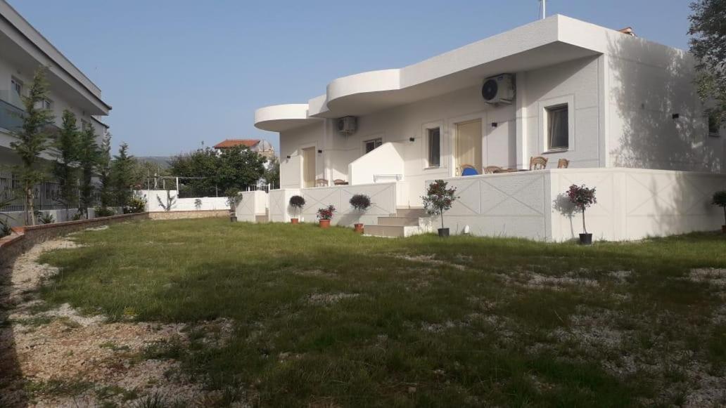 Vila Juna 사밀 외부 사진